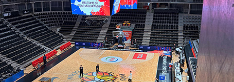 Équipements Bodet Sport et affichage vidéo LED à l'Astroballe pour le tournoi FIBA.