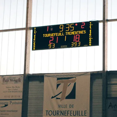 Le tableau de scores 8T125-F6 est multisport